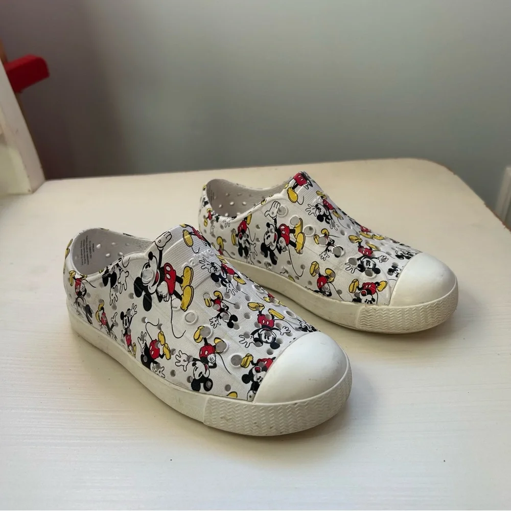 Native Shoes Mickey Mouse Slip-On Sneakers Size C10 - Picture 1 of 7